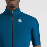 FIANDRE PRO 2 JACKET SHORT SLEEVES 1124501-415 Couleur: BLEU TURQUOISE  Coupe :  régulière 2025