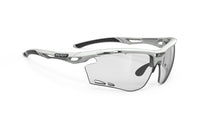 LUNETTES  PROPULSE  Couleur : Light Grey Matte Frame with ImpactX Photochromic 2 Black Lenses