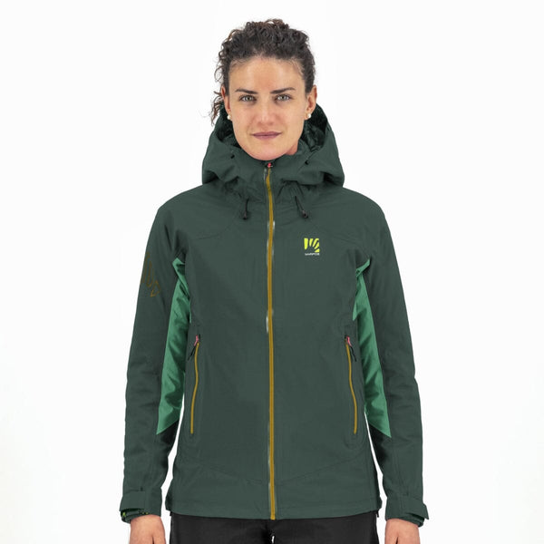 STORM EVO W JACKET JUNGLE GREEN/FROSTY S. | 2501036-026 Shell technique à trois épaisseurs avec coutures scellées qui vous permet de faire face à toutes les conditions météorologiques hivernales défavorables. V-JACKET KARPOS 